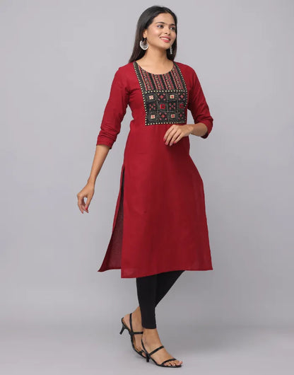 Round Neck Front Yoke Patch Kurta With 3/4 Sleeve