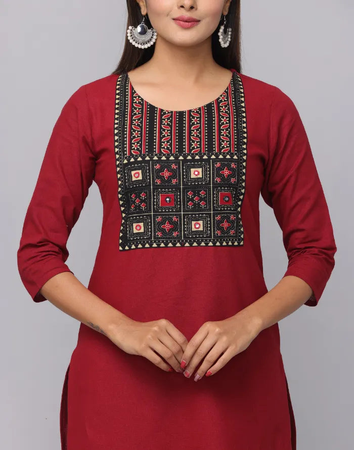 Round Neck Front Yoke Patch Kurta With 3/4 Sleeve