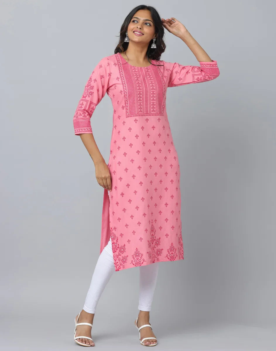 Slim Fit Floral Print Kurta