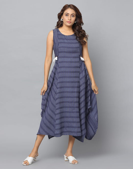 Sleeveless Dress with Checks